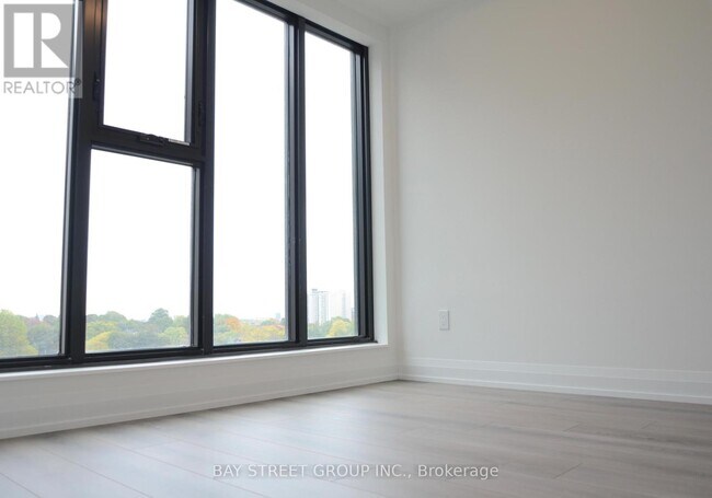 Building Photo - 20 Soudan Ave