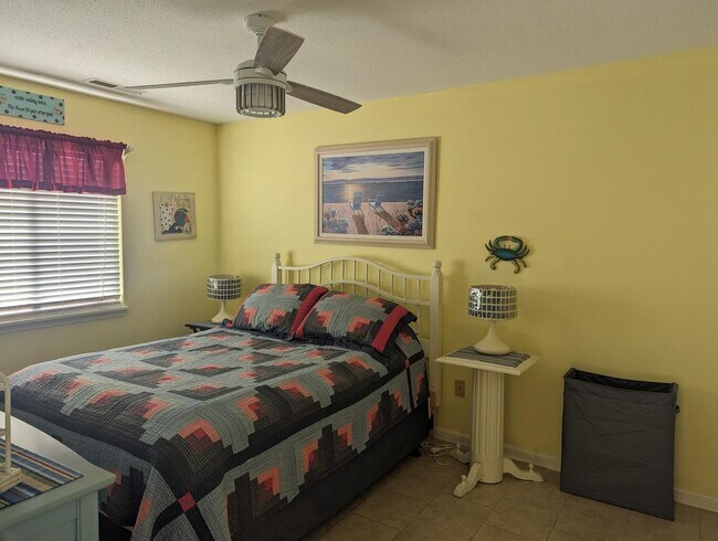 Foto del edificio - 1851 Colony Dr