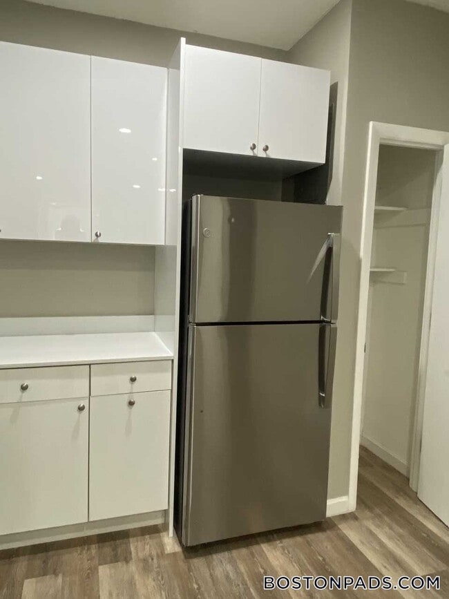 Foto del edificio - 50 Evergreen St