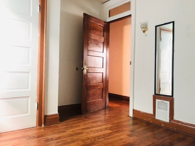 Foto del edificio - 194 Claremont Ave