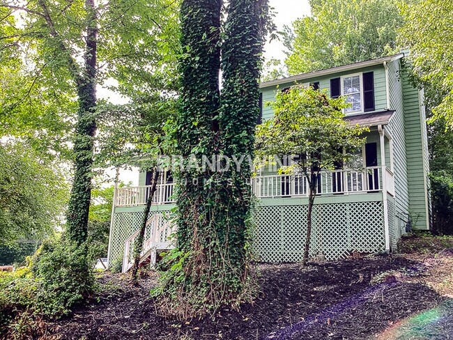 Foto del edificio - 5649 Longbow Dr