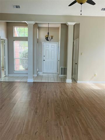 Building Photo - 1700 River Birch Dr