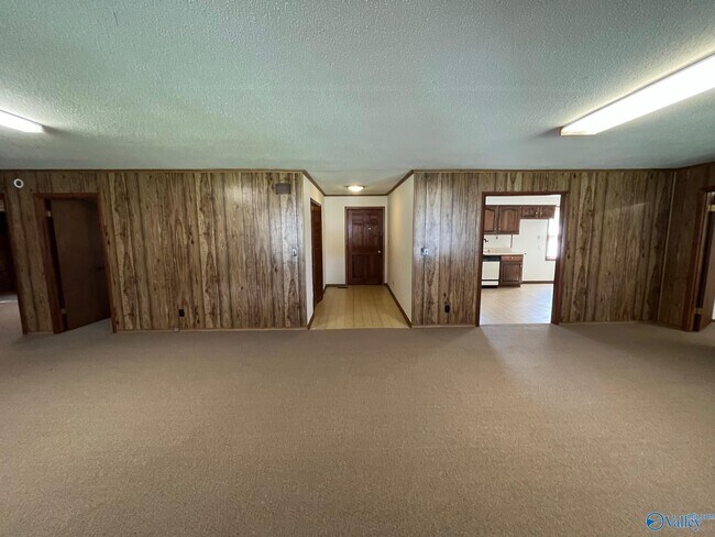 Building Photo - 1262 S Johnson Chapel Rd