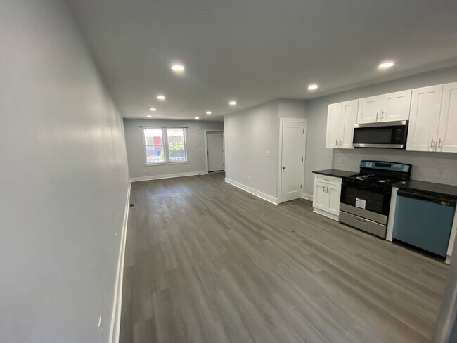 Foto del edificio - 2 Bed 1 Bath for rent