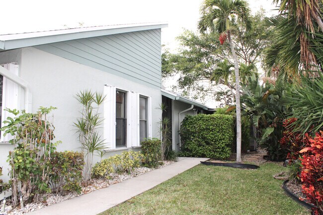 Foto del edificio - 2583 NW 13th St