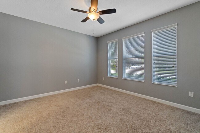Building Photo - Beautiful 4/3.5/2 Home in Winter Gardens O...