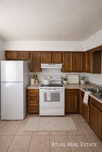 Building Photo - 111 N Phyllis