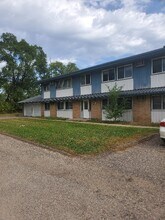 Building Photo - 1700 E 80th St