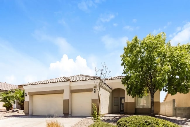 Building Photo - 5914 Buena Tierra St