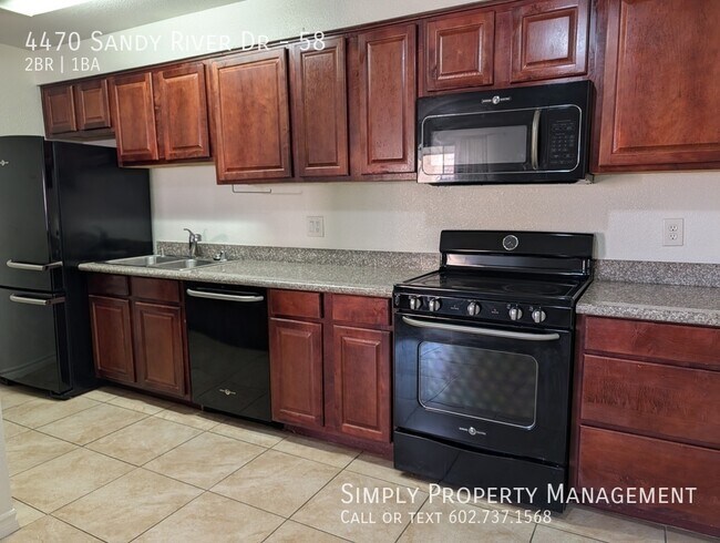 Foto del edificio - 4470 Sandy River Dr