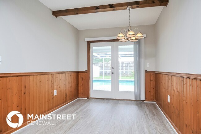 Building Photo - 2552 Bucida Dr