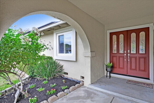 Building Photo - 8077 Peppertree Rd