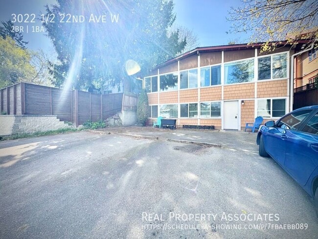 3022 1/2 22nd Ave W- - 3022 1/2 22nd Ave W- Apartment