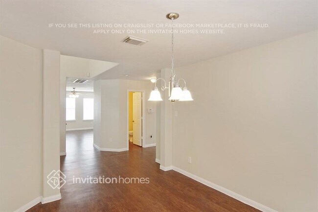 Foto del edificio - 16114 Majestic Glen Ln