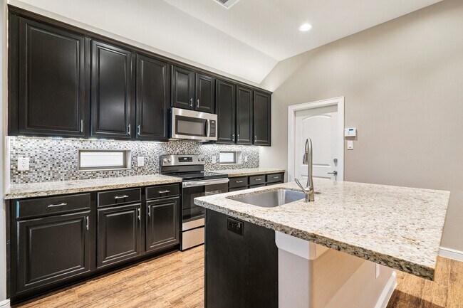 Building Photo - 2934 Whitman Dr