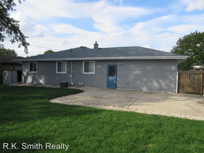 Foto del edificio - 3 br, 2 bath House - 1541 Anthony Ave.