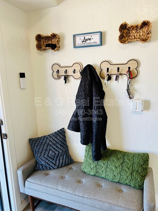 Foto del edificio - 1711 W Montecito Ave