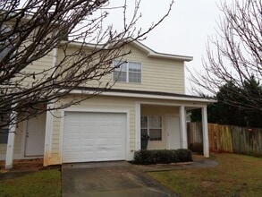 Building Photo - 17 Courtyard Way