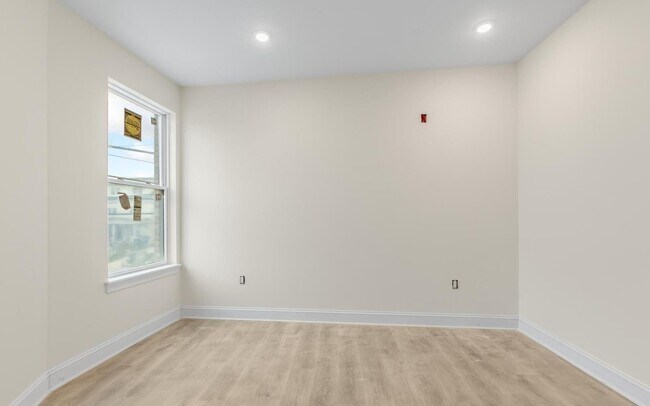 Building Photo - 6601 Ridge Ave