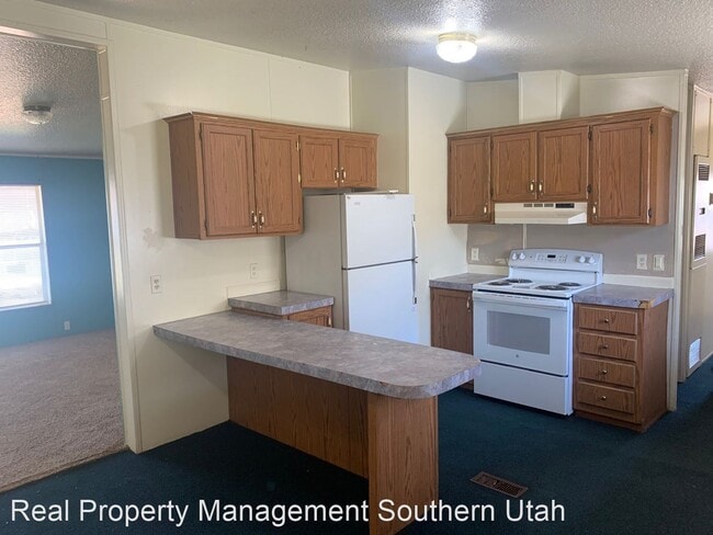 Building Photo - 3 br, 2 bath House - 2020 Flora Tech Rd #32