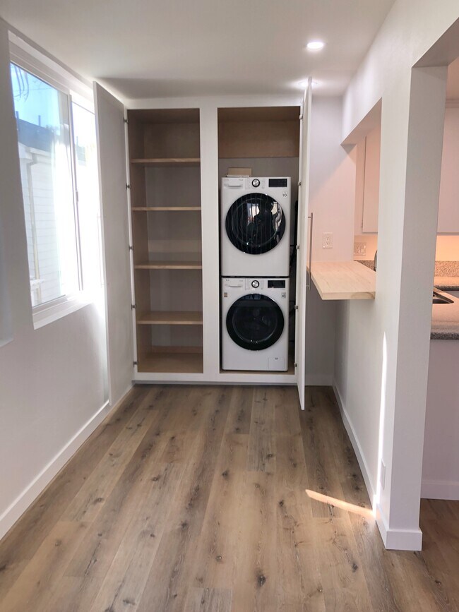 Washer and Dryer (off of Kitchen) - 813 S Catalina Ave