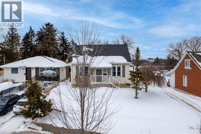 Building Photo - 478 Karn St