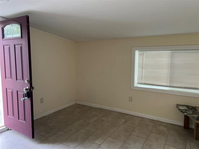 Foto del edificio - 682 Walkup Dr