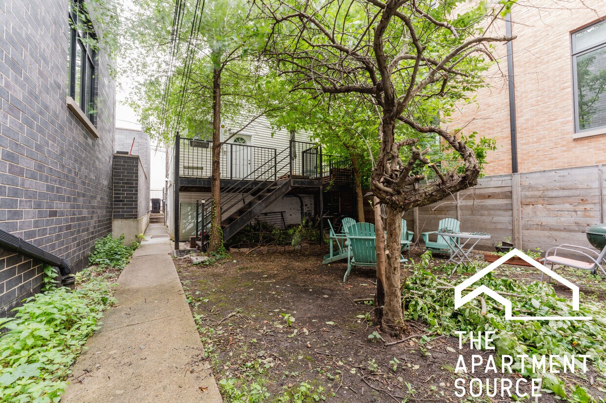 Foto principal - 1819 W Cortland St