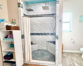 Building Photo - 1051 Honeysuckle