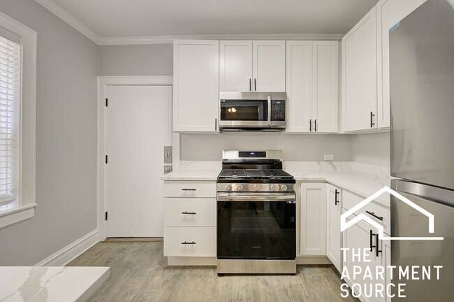Foto del edificio - 1352 W Carmen Ave