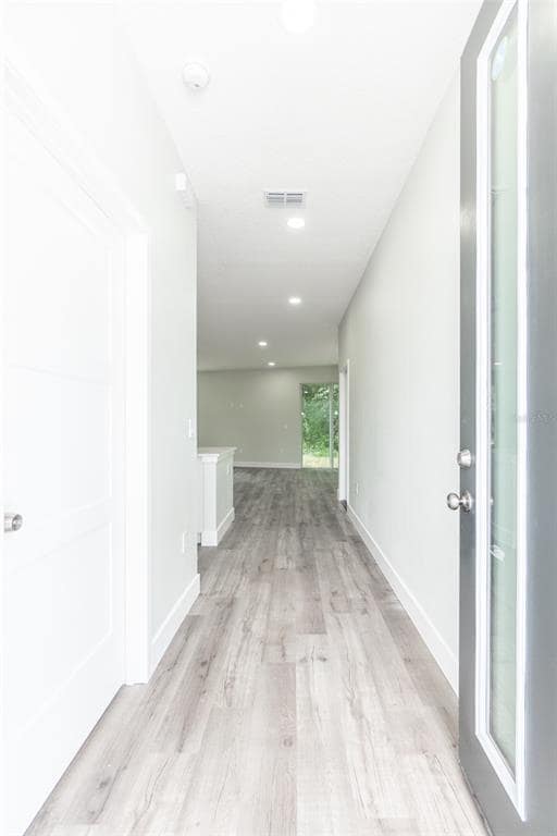 Building Photo - 200 Bridle Path