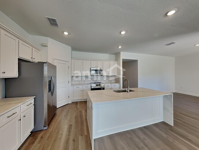 Foto del edificio - 16438 Cheyanne Ct