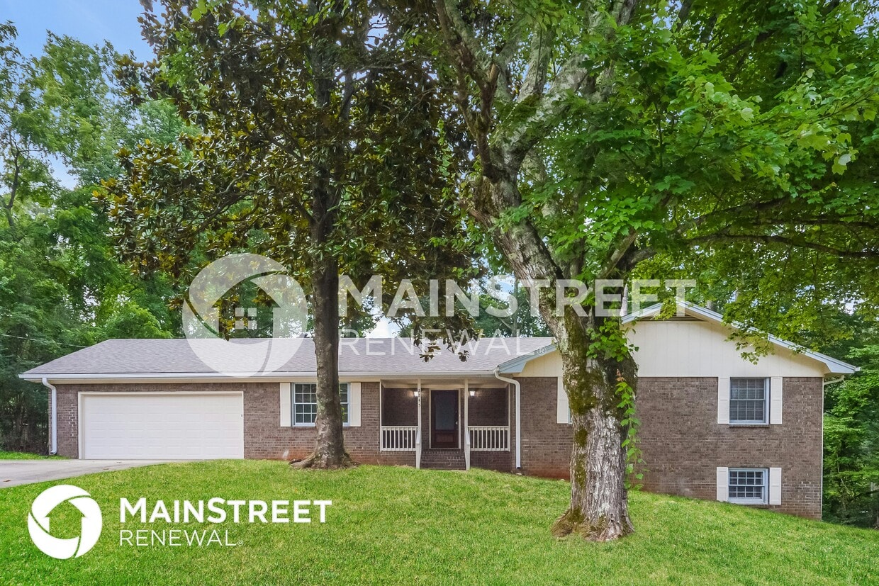 Primary Photo - 2245 Pinewood Dr