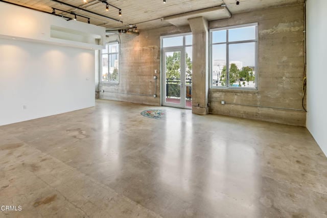 Foto del edificio - 825 East 4th St