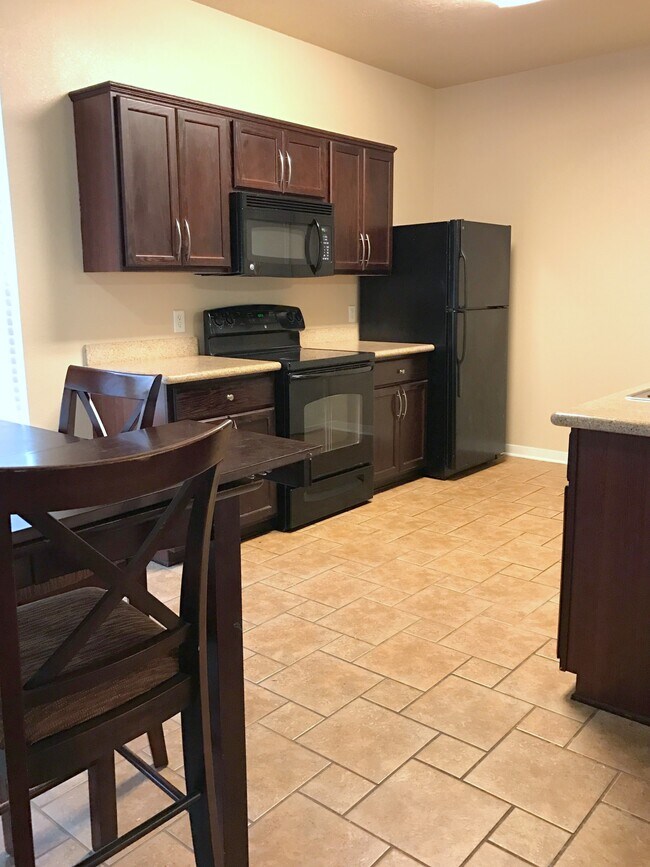 Kitchen - 4126 McFarland Dr