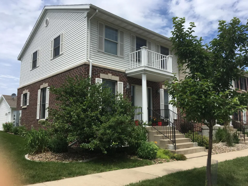 Primary Photo - 2713 Hampton St