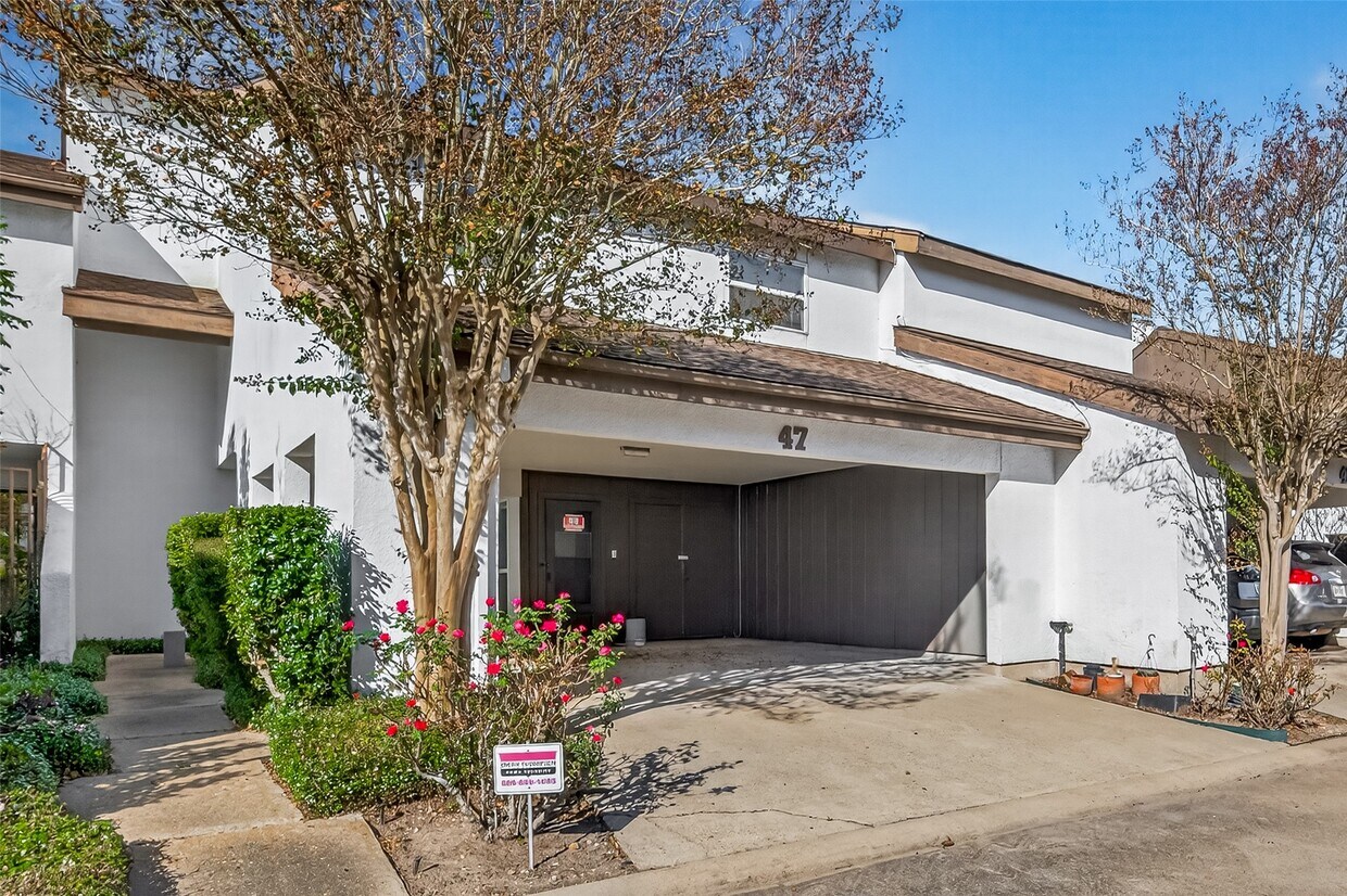 Foto del edificio - 7655 S Braeswood Blvd