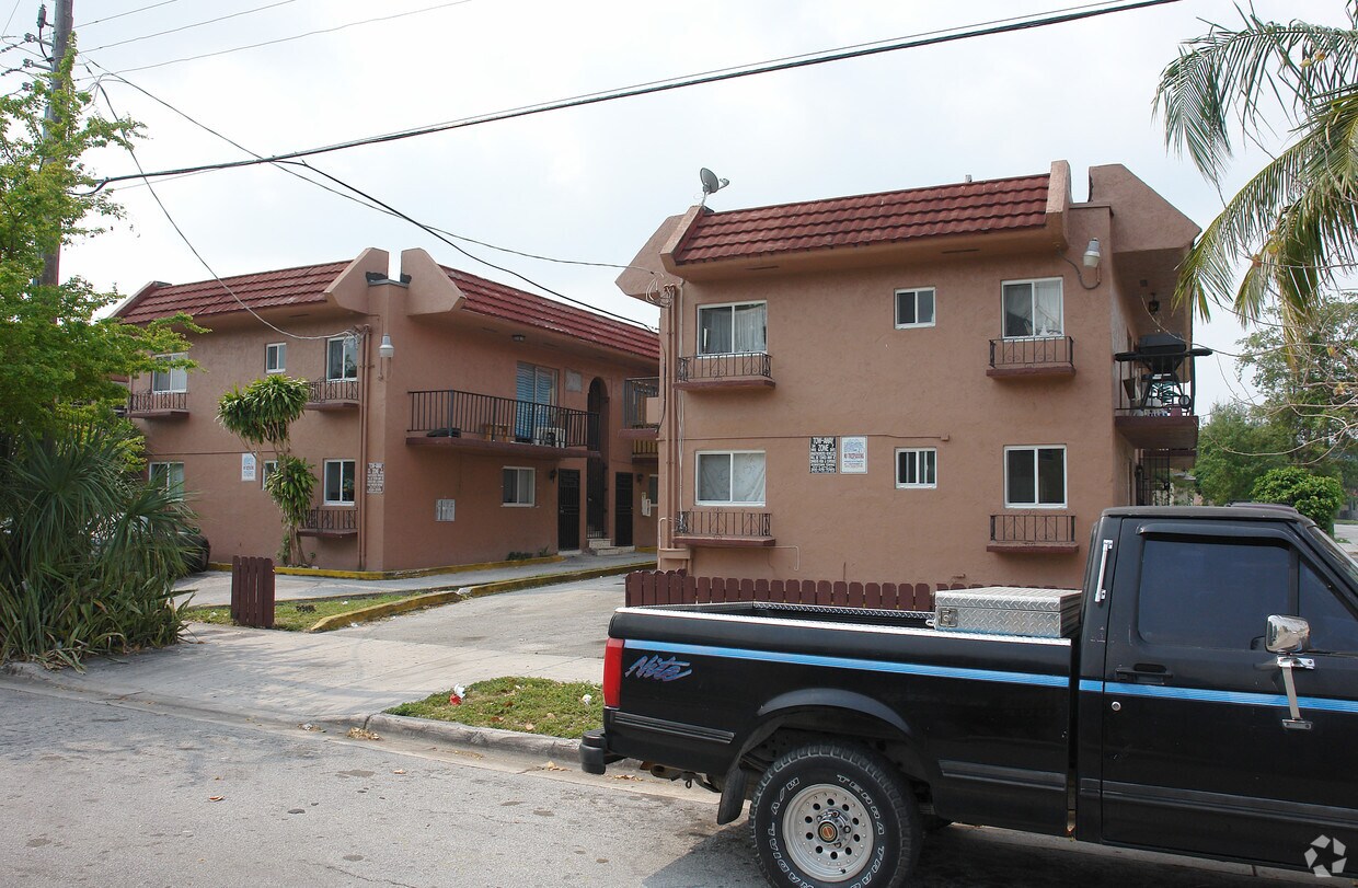 Building Photo - 1058 NW 6th St