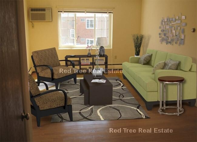 Foto del edificio - 4 Brattle Dr