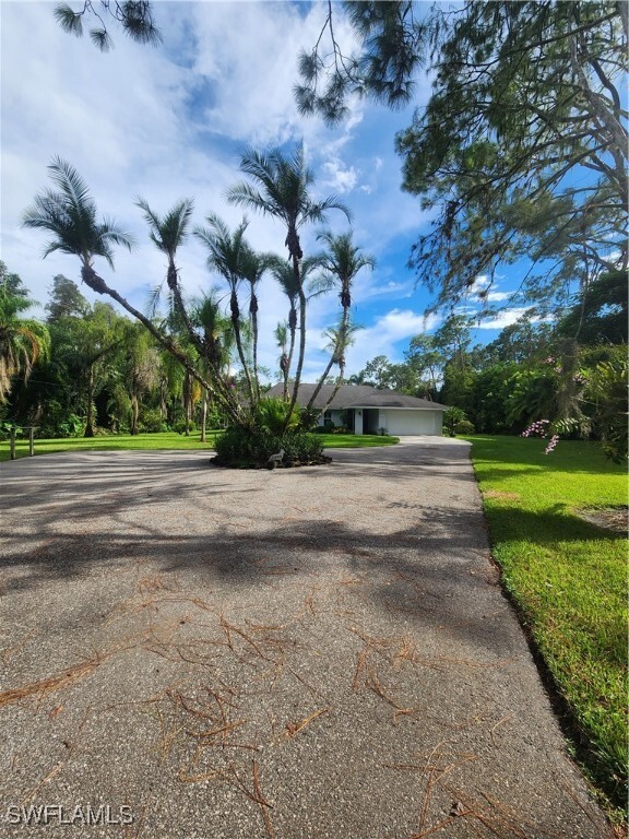 Building Photo - 5930 Spanish Oaks Ln