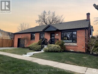 Building Photo - 20 Hardisty Dr