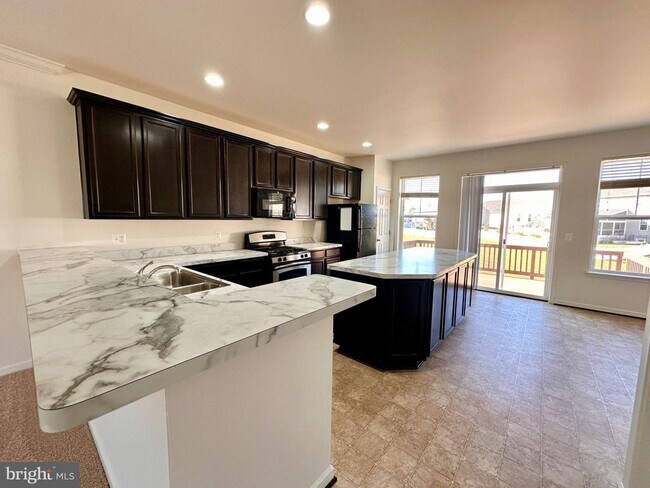 Building Photo - 111 Fading Star Ct