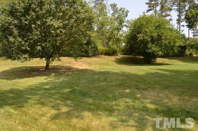 Building Photo - 114 Rama Ct