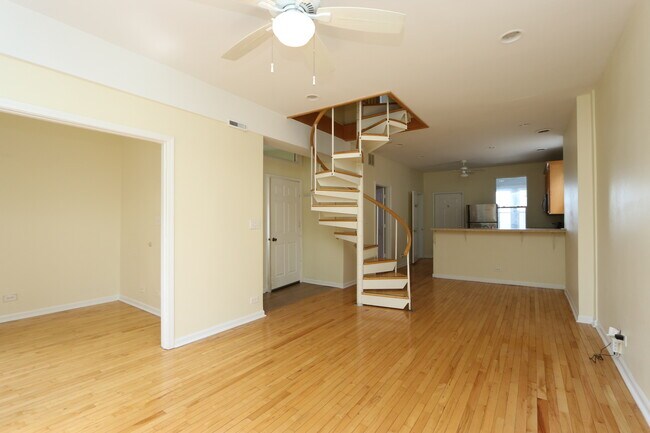 Foto del edificio - 2342 W Barry Ave