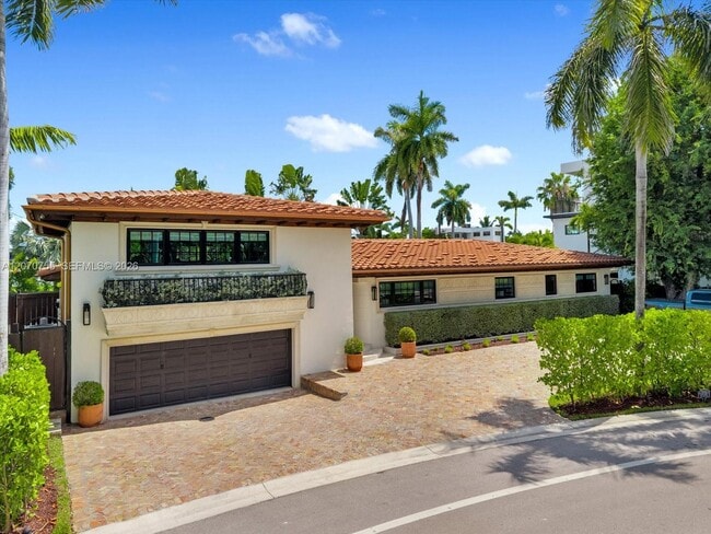 Building Photo - 287 Palm Ave