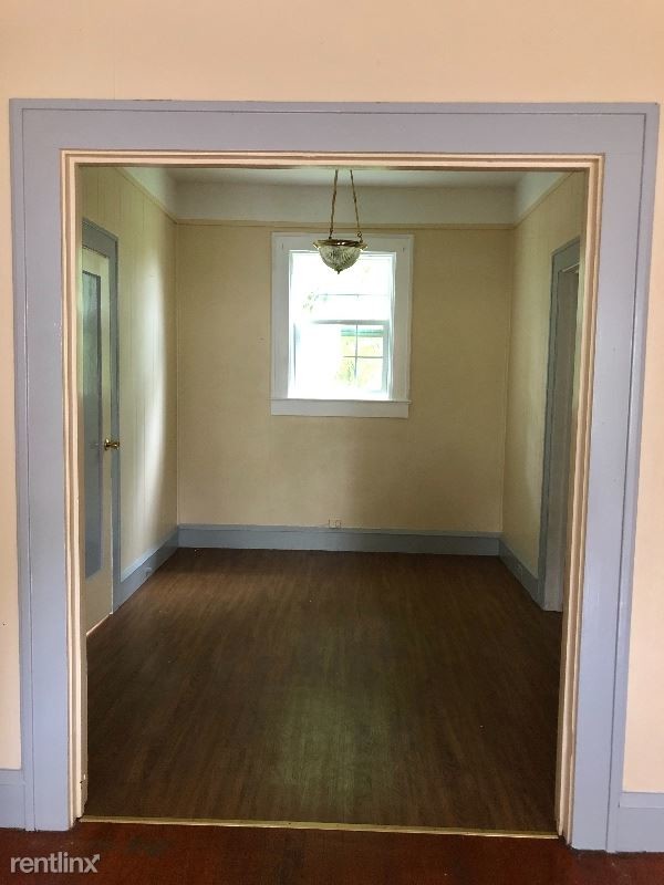 Building Photo - 2601 Fort Ave