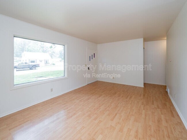 Foto del edificio - 1928 Eckener Dr