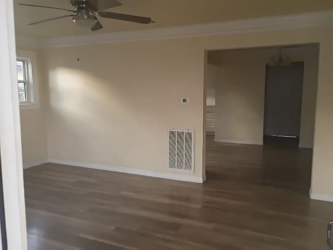 Foto del edificio - 3111 Strong Ave