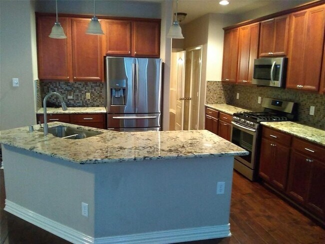 Foto del edificio - 3506 Ewing Dr