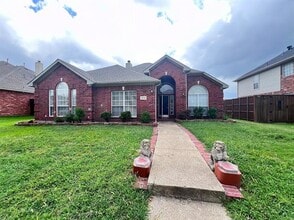 Building Photo - 2714 Winterberry Dr